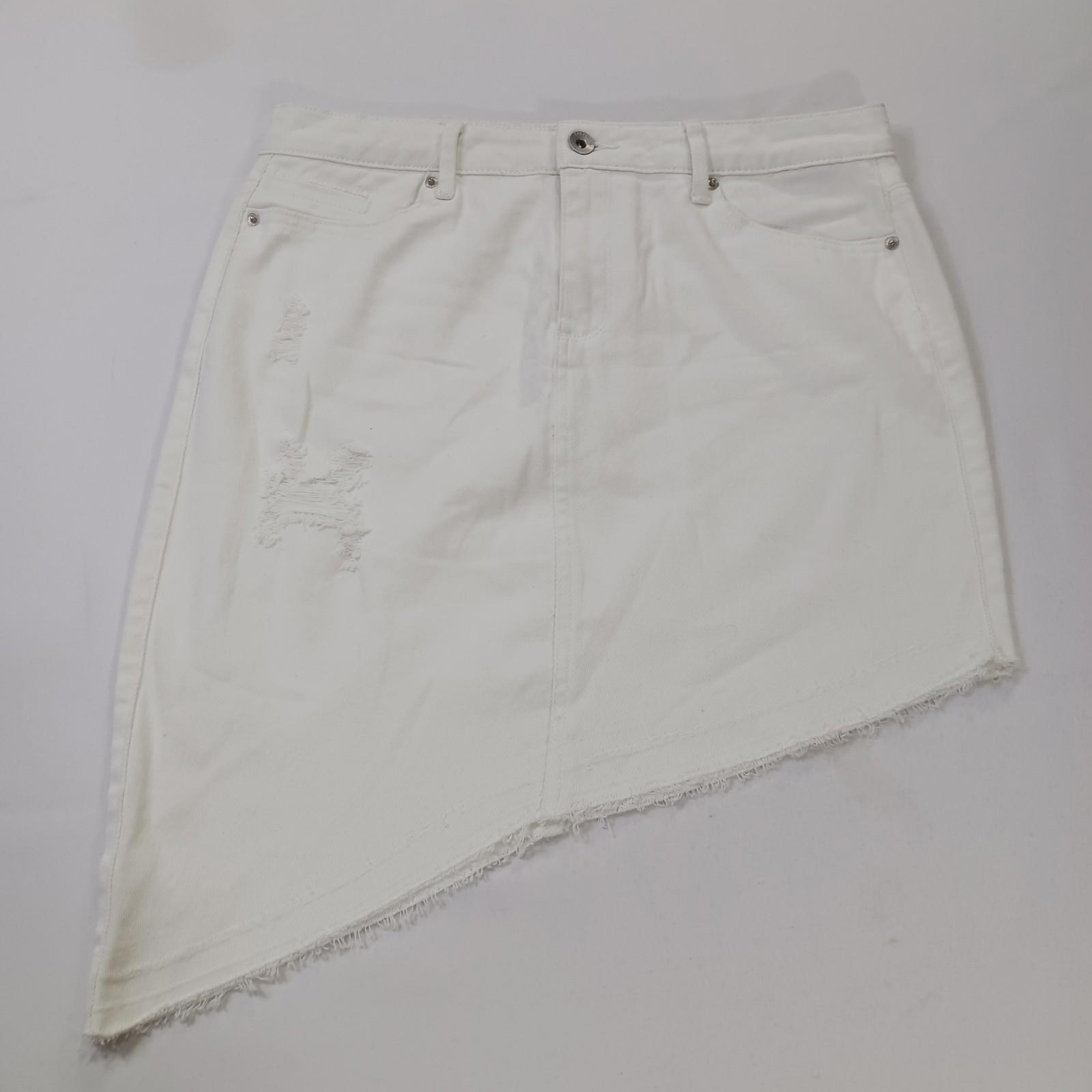 Tractr Blu Rn#106570 Women's White Asymmetrical Denim Mini Skirt Size S Waist 30